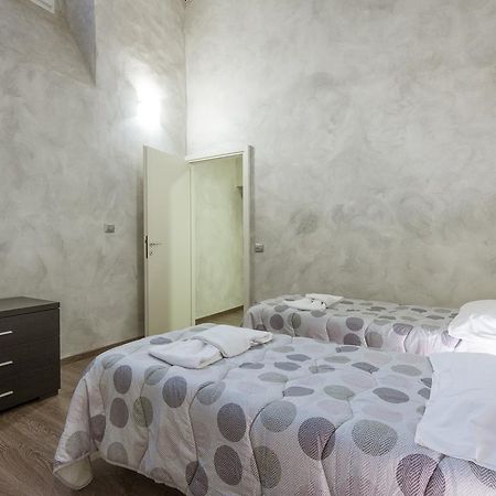 Piazza Pitti 2 Bedroom Firenze Bagian luar foto